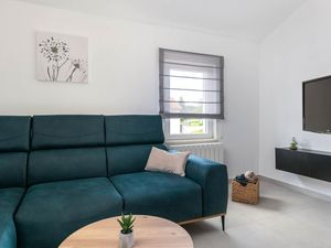 23746509-Ferienwohnung-6-Barban-300x225-1