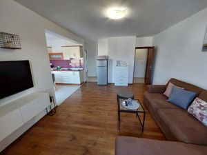 23022285-Ferienwohnung-4-Barbat Na Rabu-300x225-1