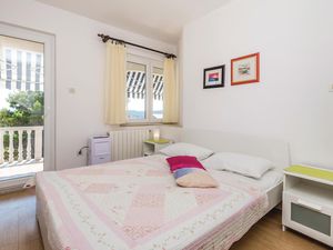 23726147-Ferienwohnung-6-Barbat Na Rabu-300x225-4