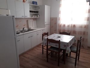 23928205-Ferienwohnung-4-Barbat Na Rabu-300x225-1