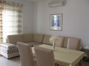 23932611-Ferienwohnung-4-Barbat Na Rabu-300x225-1