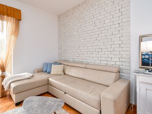 24018536-Ferienwohnung-4-Barbat Na Rabu-300x225-2