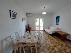 23972090-Ferienwohnung-5-Barbat Na Rabu-300x225-2