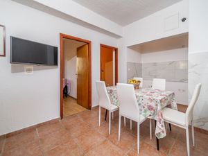 19325382-Ferienwohnung-4-Barbat Na Rabu-300x225-1