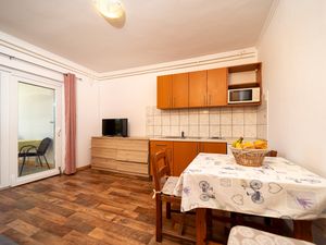 19325377-Ferienwohnung-3-Barbat Na Rabu-300x225-5