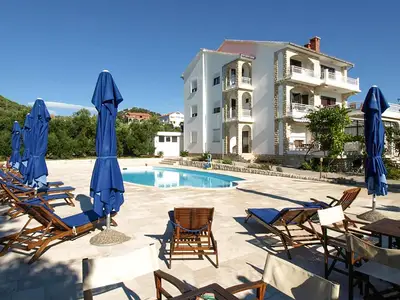 pool