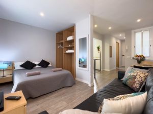 23547568-Ferienwohnung-2-Barcelona-300x225-4