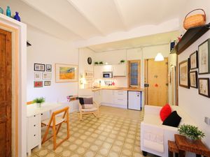 23841488-Ferienwohnung-3-Barcelona-300x225-1