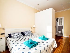 23844772-Ferienwohnung-5-Barcelona-300x225-3