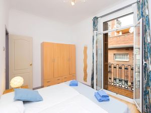 23853916-Ferienwohnung-5-Barcelona-300x225-3