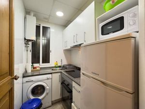 19280269-Ferienwohnung-3-Barcelona-300x225-0