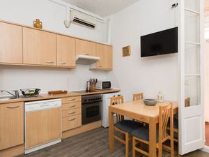 19280283-Ferienwohnung-4-Barcelona-300x225-3