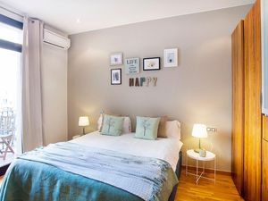 24046185-Ferienwohnung-4-Barcelona-300x225-2