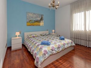 23838154-Ferienwohnung-4-Barcelona-300x225-3