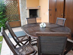 23772633-Ferienwohnung-7-Bardolino-300x225-4