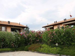 23772633-Ferienwohnung-7-Bardolino-300x225-5