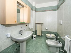 23850223-Ferienwohnung-2-Bardolino-300x225-1