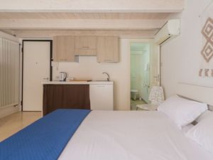 23699467-Ferienwohnung-2-Bari-300x225-4