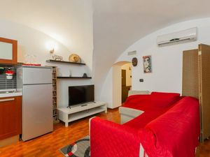 23953640-Ferienwohnung-2-Bari-300x225-1