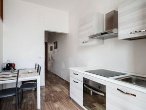 23995952-Ferienwohnung-3-Bari-300x225-1