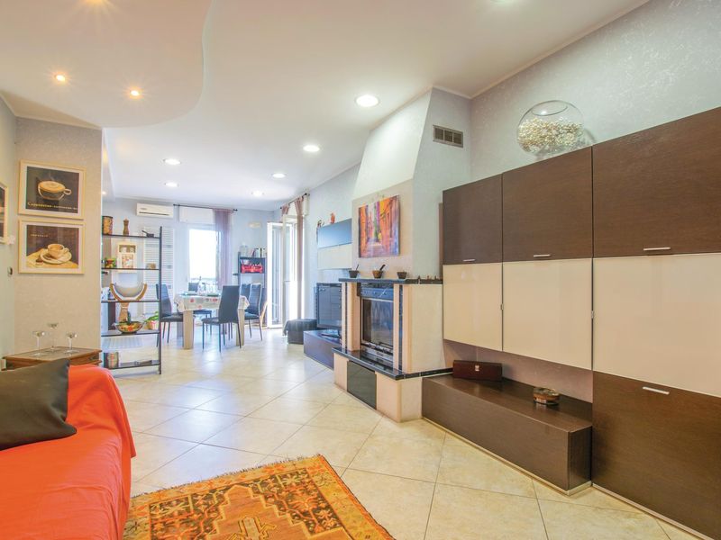 23738817-Ferienwohnung-6-Bari-800x600-2