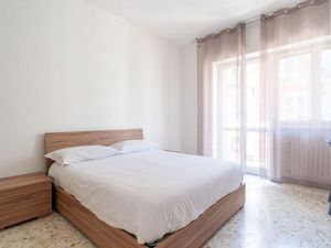 24025288-Ferienwohnung-6-Bari-300x225-2