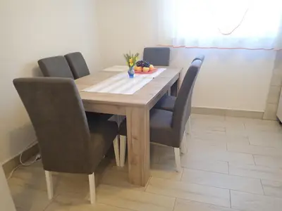DiningRoom