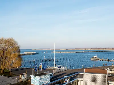 Blick vom Balkon vor der Küche