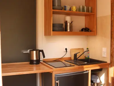 KITCHEN, INSIDE