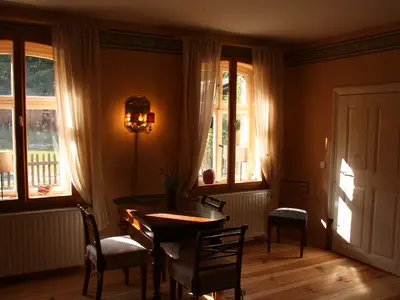 Photo, INSIDE, OUTSIDE