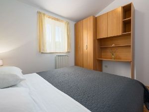 19284693-Ferienwohnung-0-Basanija-300x225-5