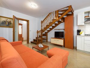 19126792-Ferienwohnung-6-Basanija-300x225-2