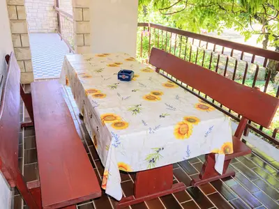 Ferienwohnung für 8 Personen (100 m²) in Basanija 5/10