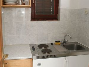 18550608-Ferienwohnung-4-Basina-300x225-4