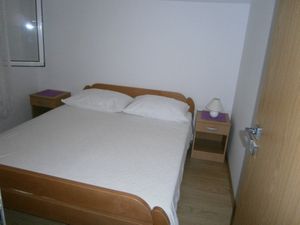 19120505-Ferienwohnung-2-Basina-300x225-4