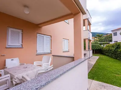 Ferienwohnung für 7 Personen (70 m²) in Baška 1/10