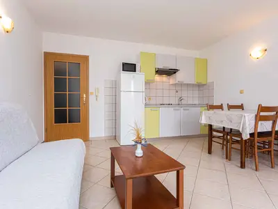Ferienwohnung für 3 Personen (35 m²) in Baška 1/10