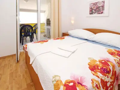 Ferienwohnung für 8 Personen (100 m²) in Baška 8/10
