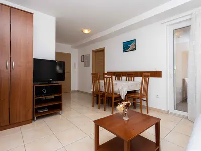 Ferienwohnung für 5 Personen (50 m²) in Baška 1/10