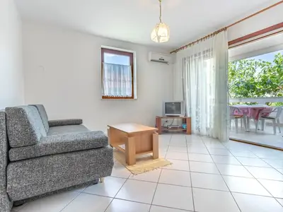 Ferienwohnung für 6 Personen in Baška 3/9