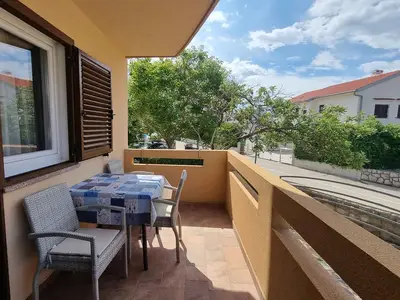 Ferienwohnung für 5 Personen (50 m²) in Baška 1/10