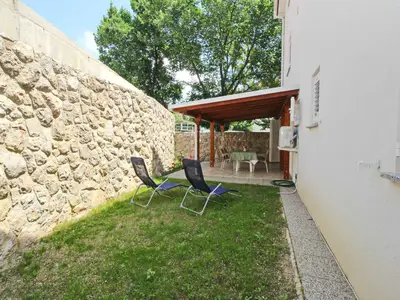 Ferienwohnung für 2 Personen (20 m²) in Baška 1/10