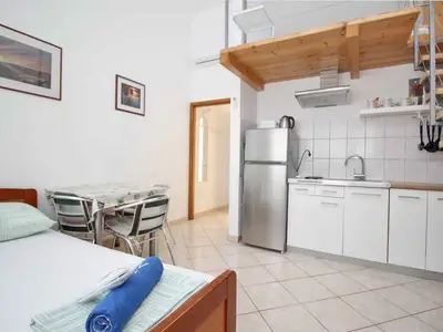 Ferienwohnung für 3 Personen (18 m²) in Baška 1/10