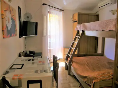 Ferienwohnung für 2 Personen (20 m²) in Baška 1/10
