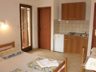 Ferienwohnung für 2 Personen in Baška 3/9