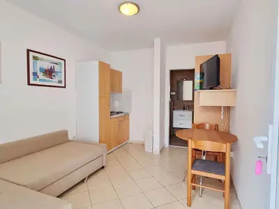 Ferienwohnung für 2 Personen (21 m²) in Baška 2/10