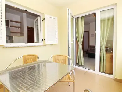 Ferienwohnung für 5 Personen (50 m²) in Baška 1/10