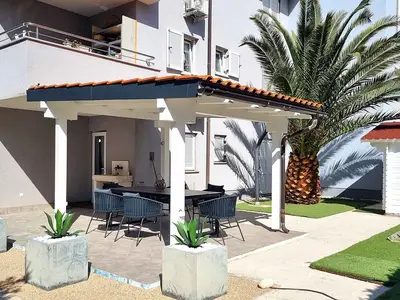 Ferienwohnung für 8 Personen (100 m²) in Baška 1/10