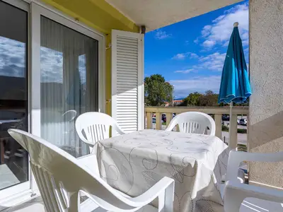 Ferienwohnung für 5 Personen (45 m²) in Baška 1/10