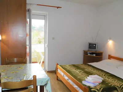 Ferienwohnung für 2 Personen (20 m²) in Baška 1/10